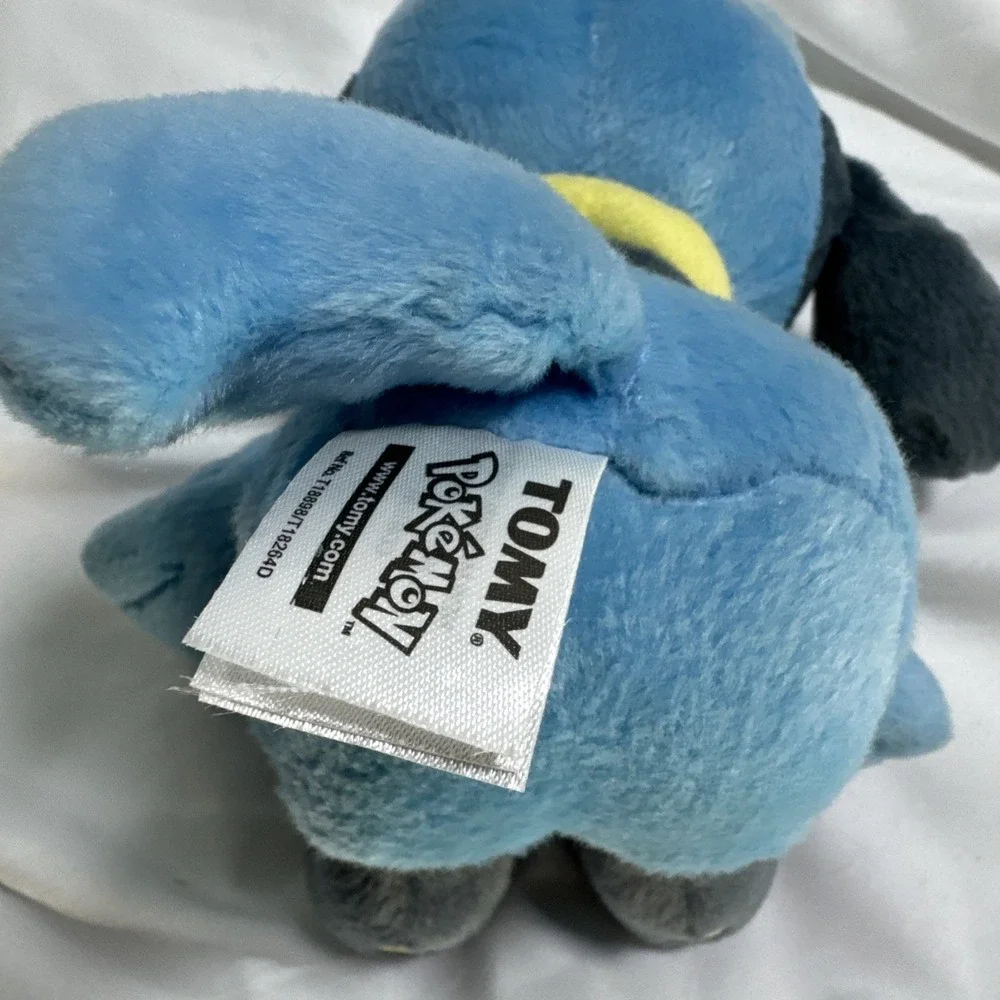 Pokemon Takara Tomy Sitting Riolu Plush 7